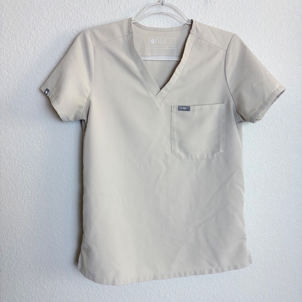 FIGS Catarina One Pocket V-Neck Scrub Top Sand Beige XS Technical Collection